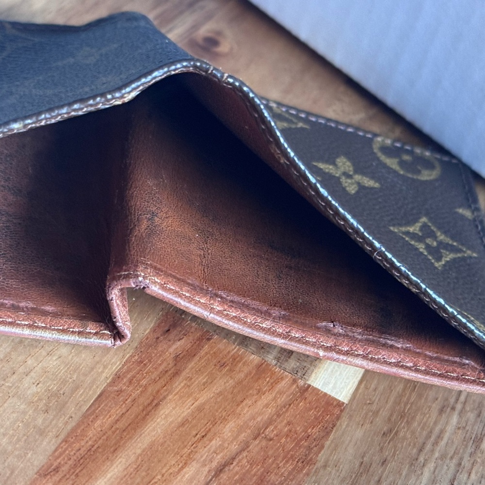 Louis Vuitton Brown and Gold Monogram Card Holder bi fold wallet EUC! - Picture 8 of 8